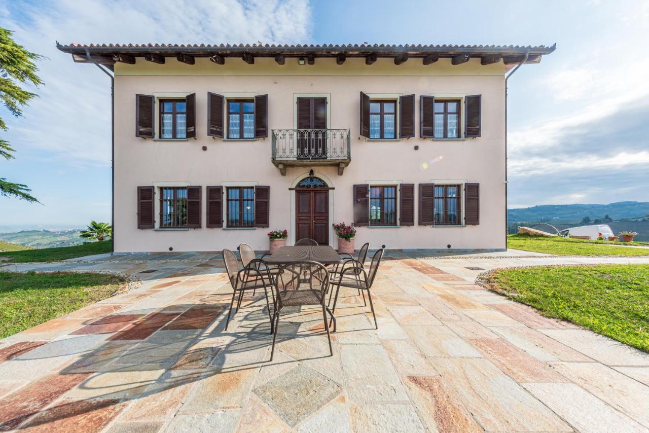 Villa Bricco Paglieri, Entire Villa Alba  Zewnętrze zdjęcie
