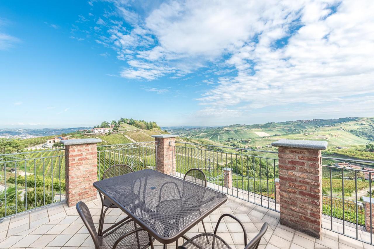 Villa Bricco Paglieri, Entire Villa Alba  Zewnętrze zdjęcie