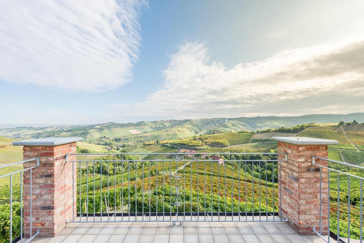 Villa Bricco Paglieri, Entire Villa Alba  Zewnętrze zdjęcie